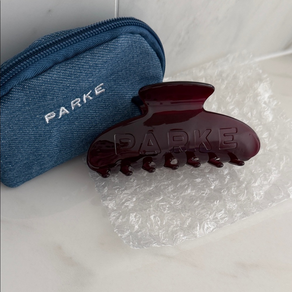 NEW PARKE Claw Clip in Maroon